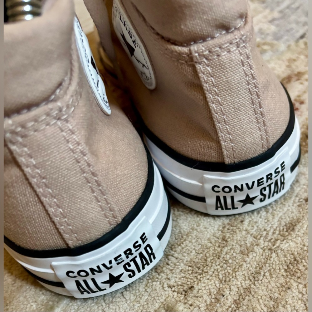 Converse Chuck Taylor Mauve Madison High Tops - Picture 4 of 8